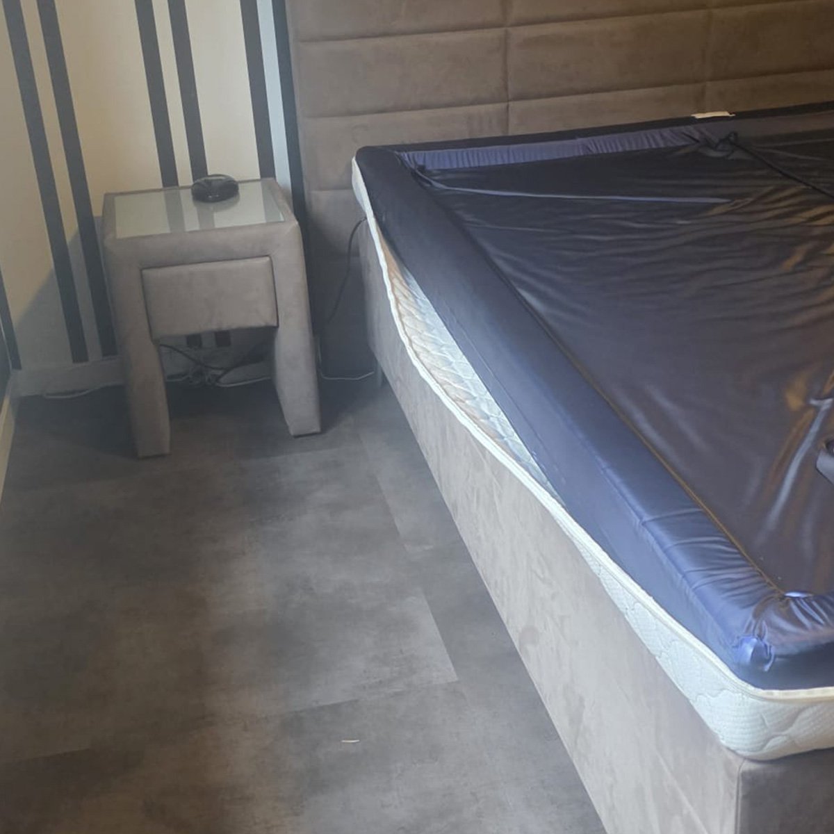 Refurbished waterbed boxspring 180 × 210